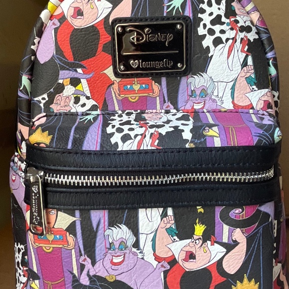 Disney rare heart AOP villains loungefly - Picture 1 of 4